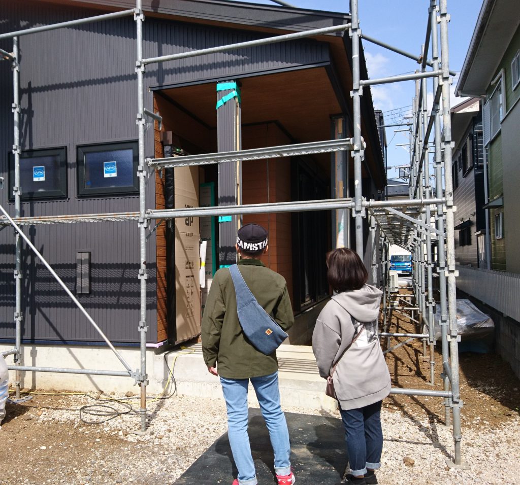 新築　住宅　工事　平屋　外壁　ガルバリウム鋼板　長住建設　長浜　