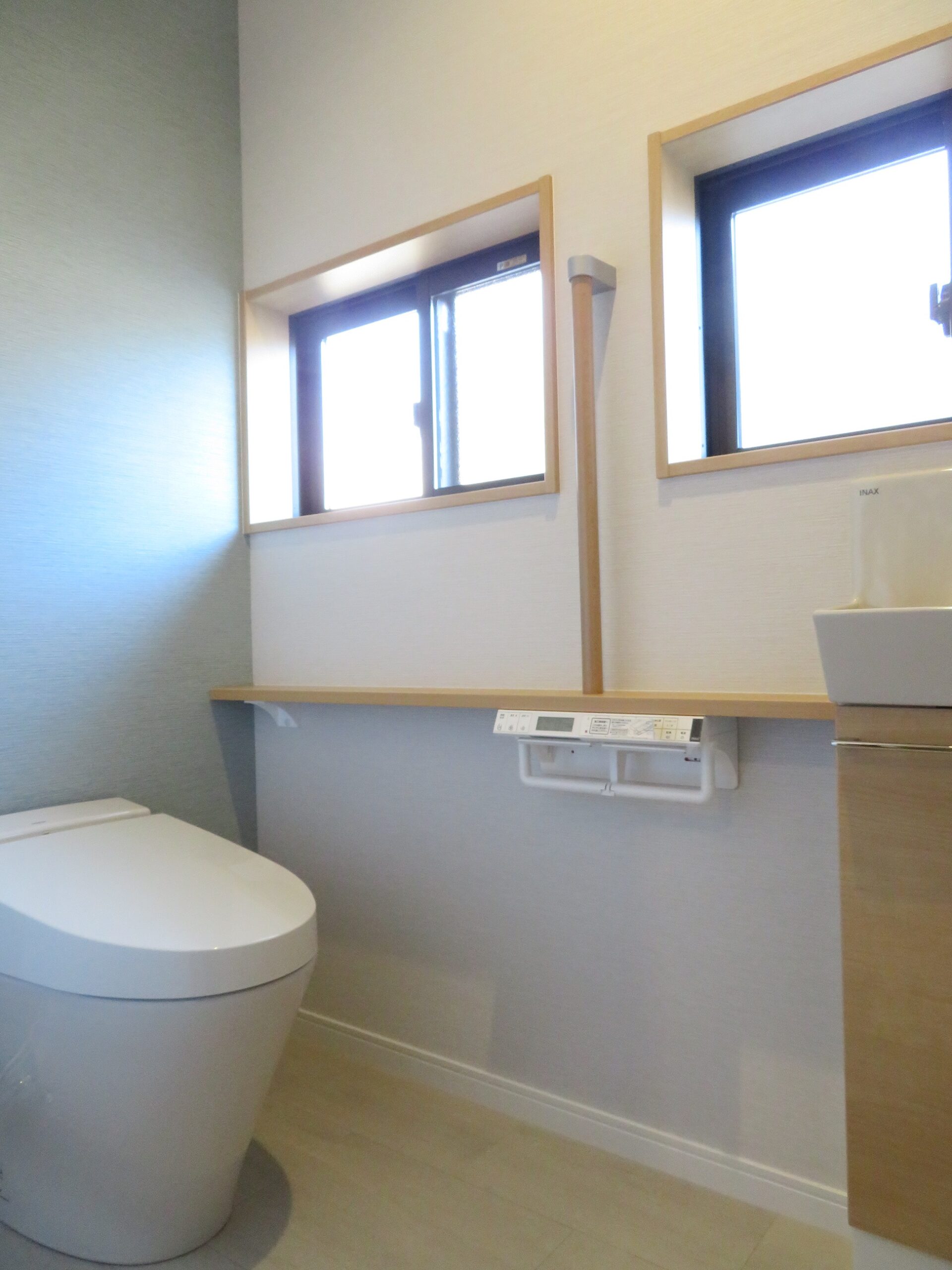 大小それぞれあったトイレを一部屋のトイレにしました